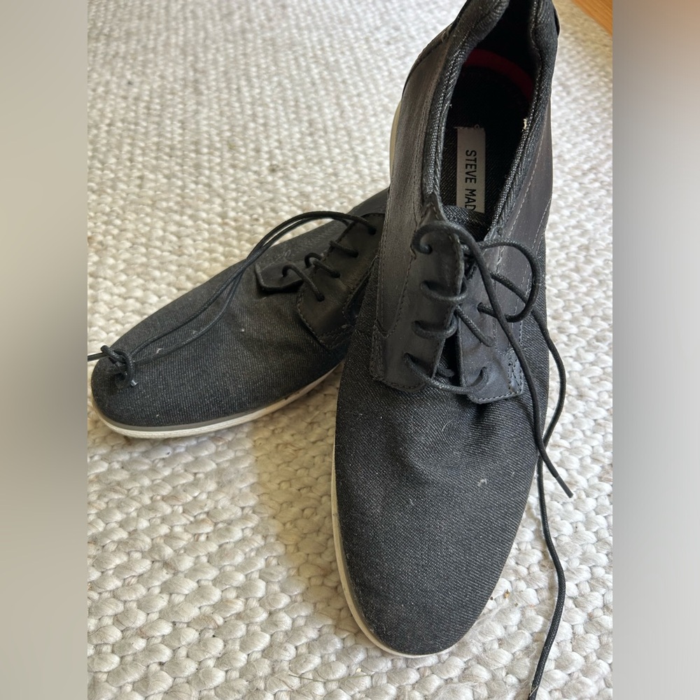 Men’s size 10 Steve Madden dress shoes